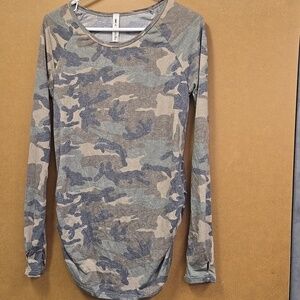 Vanilla Bay Size S Dusty Camo Tunic Length Longsleeve Top